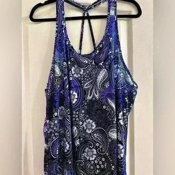 Old  Navy Active Strappy Tank Top - Picture 1 of 6